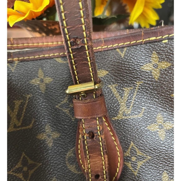 Authentic Louis Vuitton Bucket Bag - Picture 6 of 14